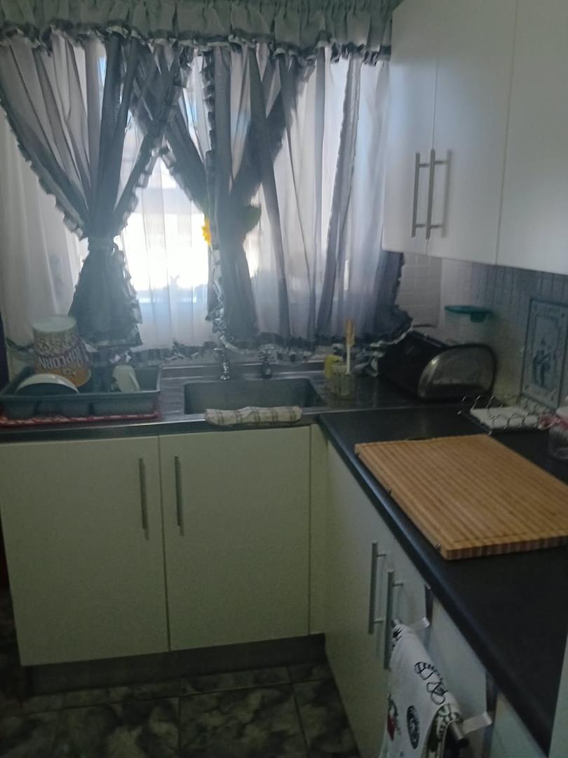 16 Bedroom Property for Sale in North End Eastern Cape